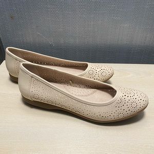 Croft and Barrow Memory Foam Flats
